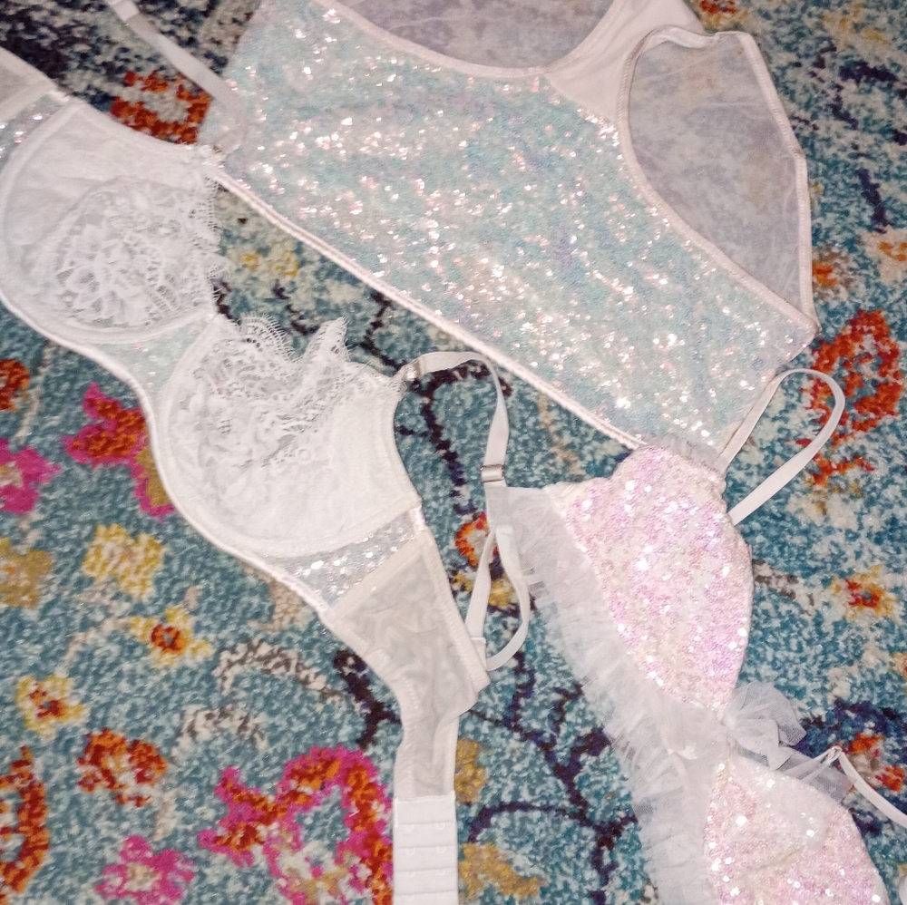 Vintage Y2K Victoria Secret Bling Bra Panties Lingerie Ruffles L Santa VS
